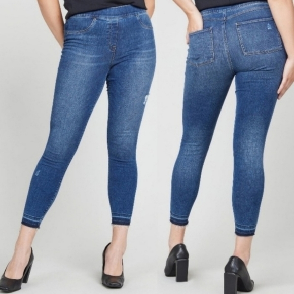 NWT SPANX Distressed Ankle Skinny Jeans $128 - Picture 1 of 15